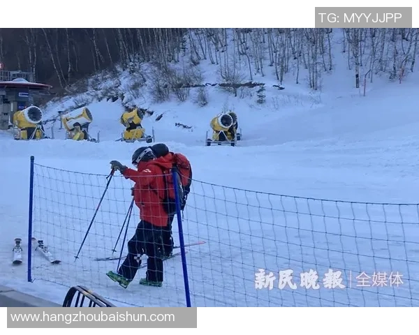 新能源滑雪场在河北落成,推动绿色冬奥愿景 新能源滑雪场在河北落成,推动绿色冬奥愿景
